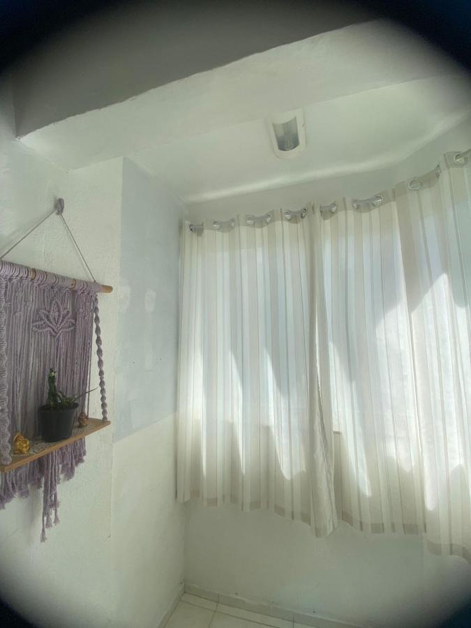 Apartamento Studio 400m Da Praia - Pet Friendly , Garagem Carro Pequeno Rotativa